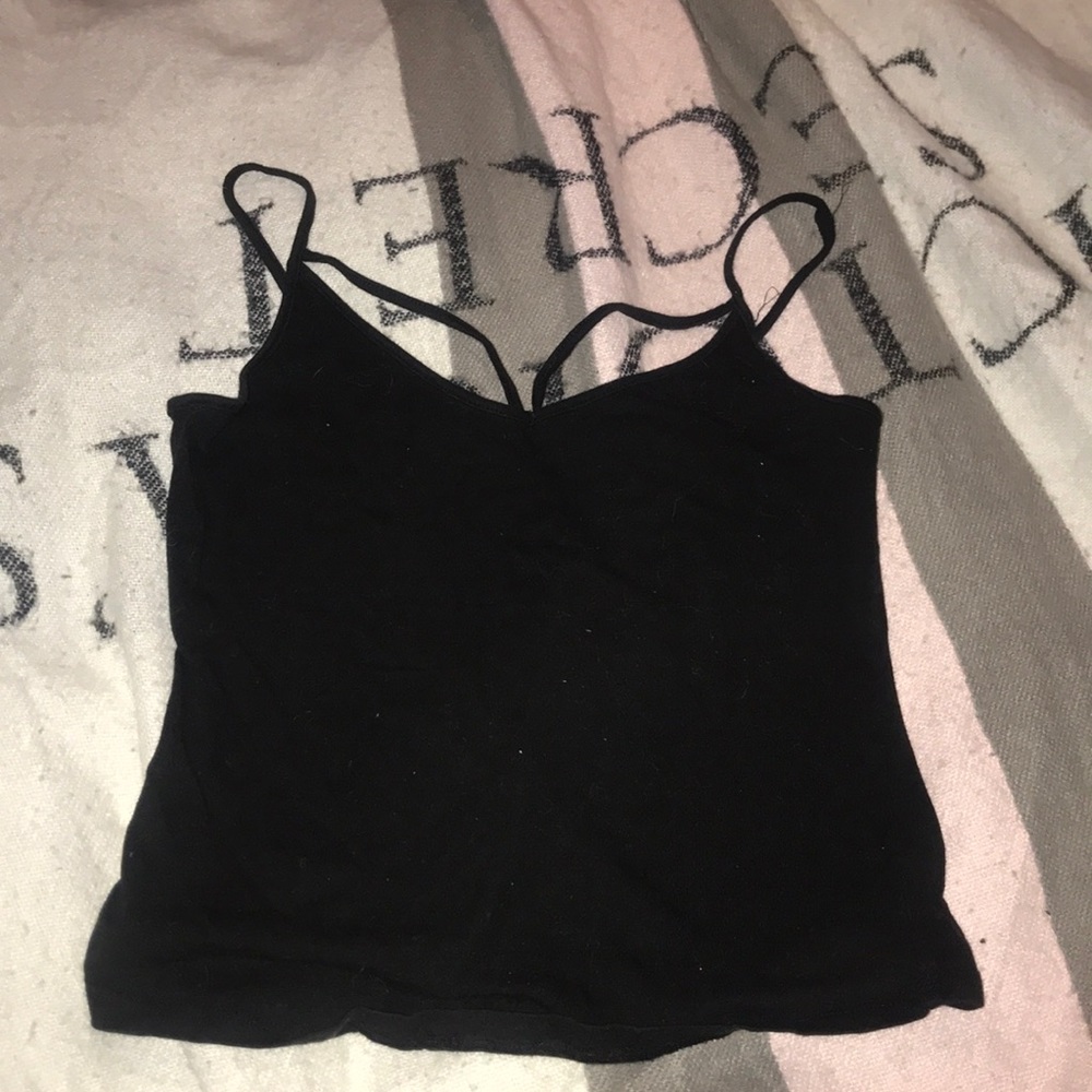 black cropped tank top